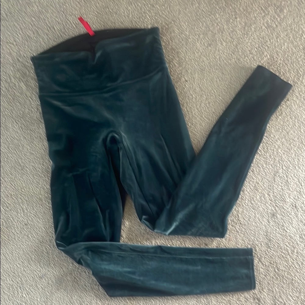 Spanx Dark Green Velvet Leggings M